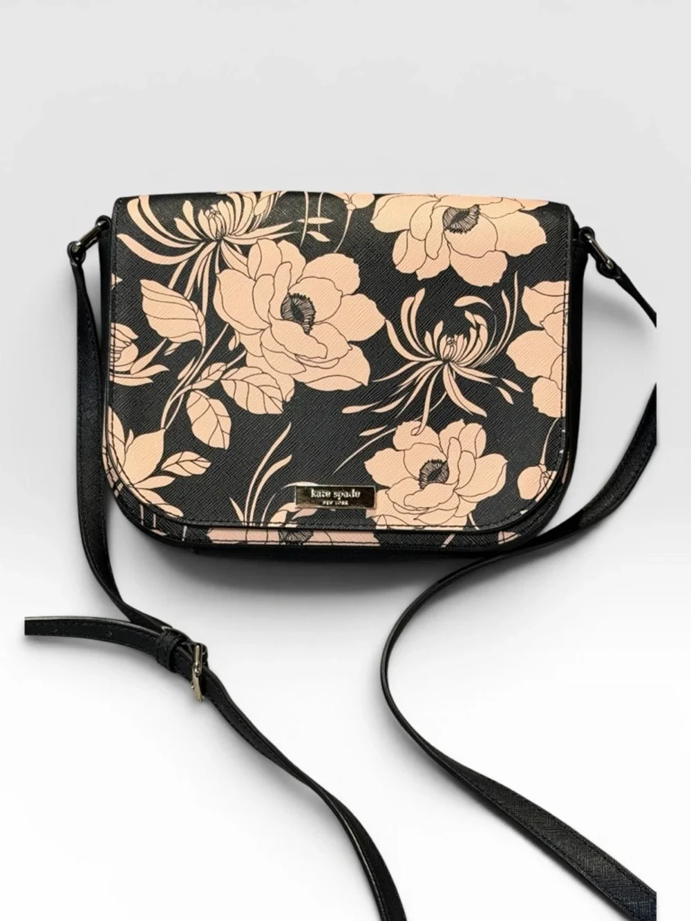 Kate Spade New York Large Carsen Crossbody Bag Laurel Way Gardenia Black Multi